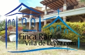 vista posterior de la casa principal