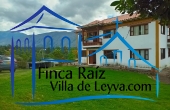vista parte frontal de la casa