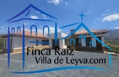 Casa de 245 m2 + 21m2 terrazas + 25 m2 de sótano con lote de 3.200 m2, vereda el Roble, Villa de Leyva
