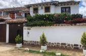 muro sobre la vía