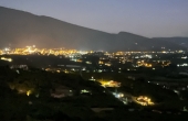 Vista Nocturna hacia el Pueblo, desde el inmueble